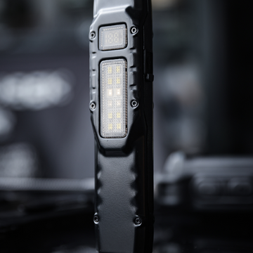 Tactical Flashlight Blade 1500ルーメン EDC27