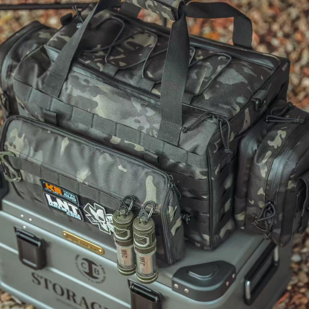 限定 ダークナイト迷彩 タクティカルバッグ（36×25cm）