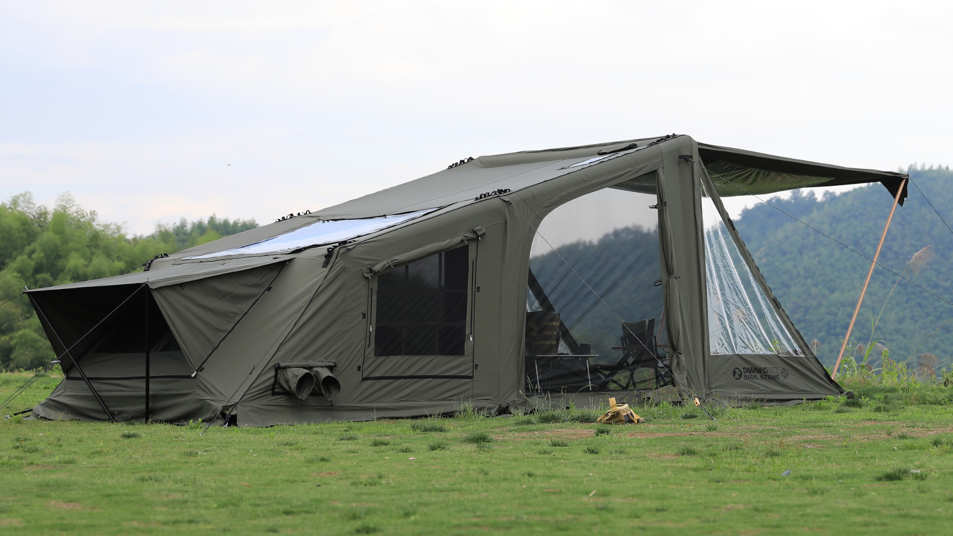 slider image 1621243260e1af0c20-0