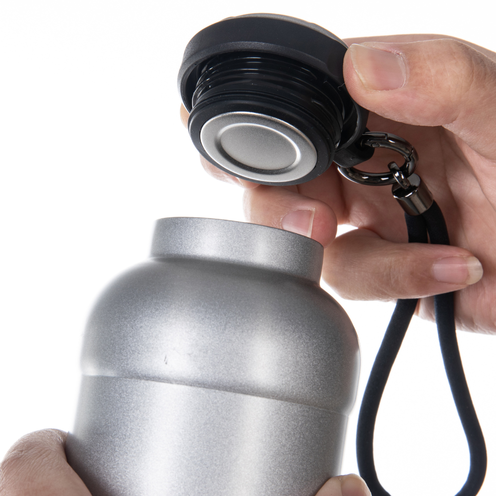 アウトドア対応 真空断熱ステンレスボトル 615ml（20.8oz）